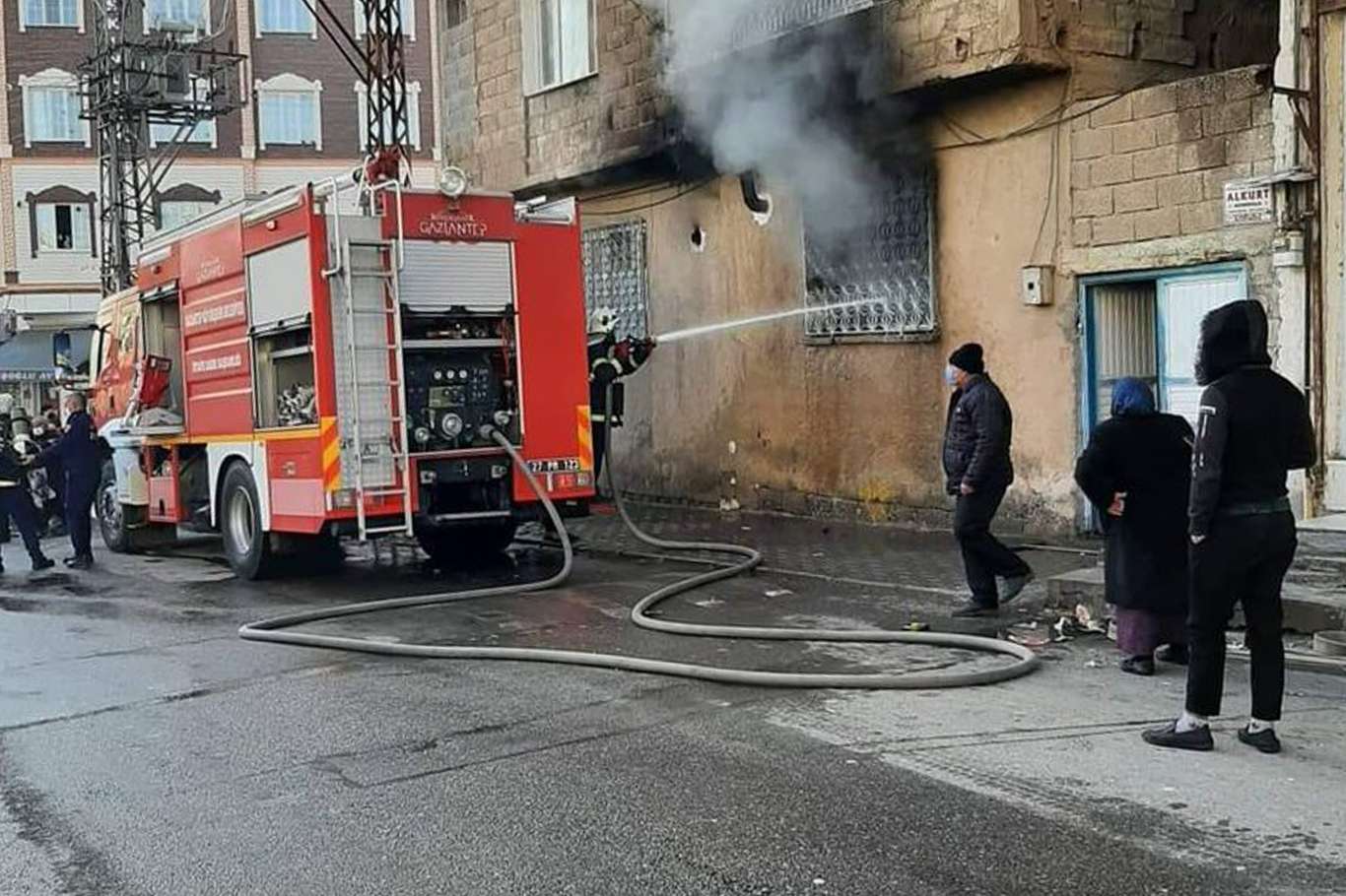 Gaziantep’te evde çıkan yangında 2 çocuk hayatını kaybetti